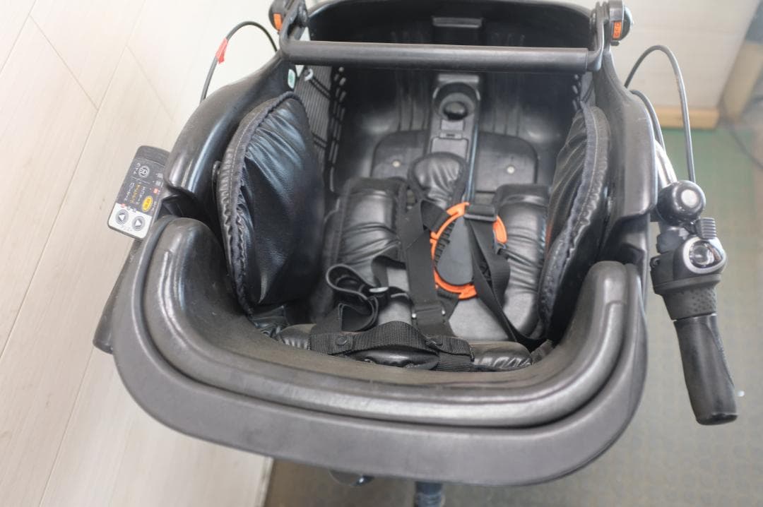 王*瓦様 パナソニック ギュット　20インチ　3段　6.6Ah（5点灯）充電器あ