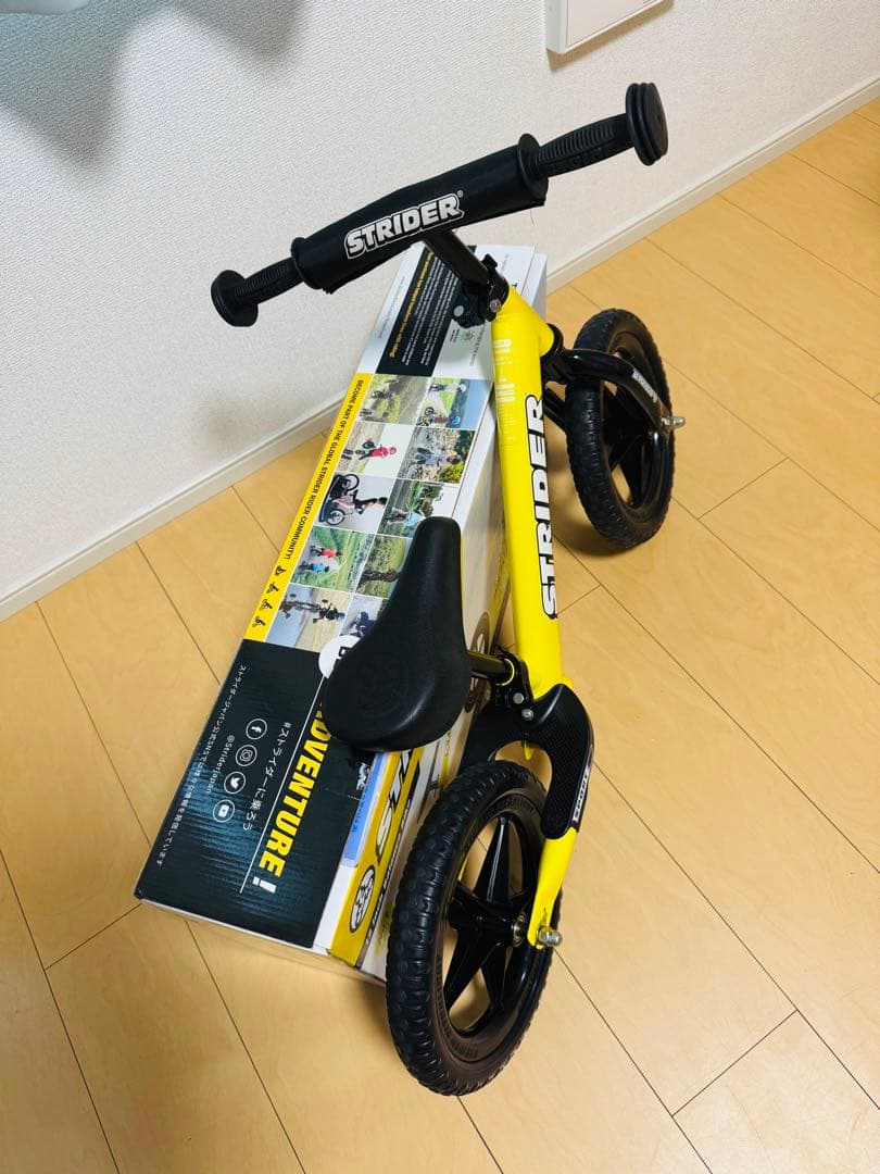 《状態良好・箱あり・美品》STRIDER SPORTS 新型 イエロー