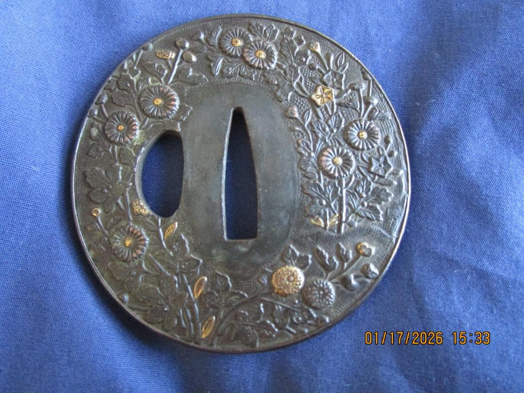 鍔　象嵌鍔　鏡鍔　材質【真鍮又は銅】1枚　花模様の金属製鍔(つば)