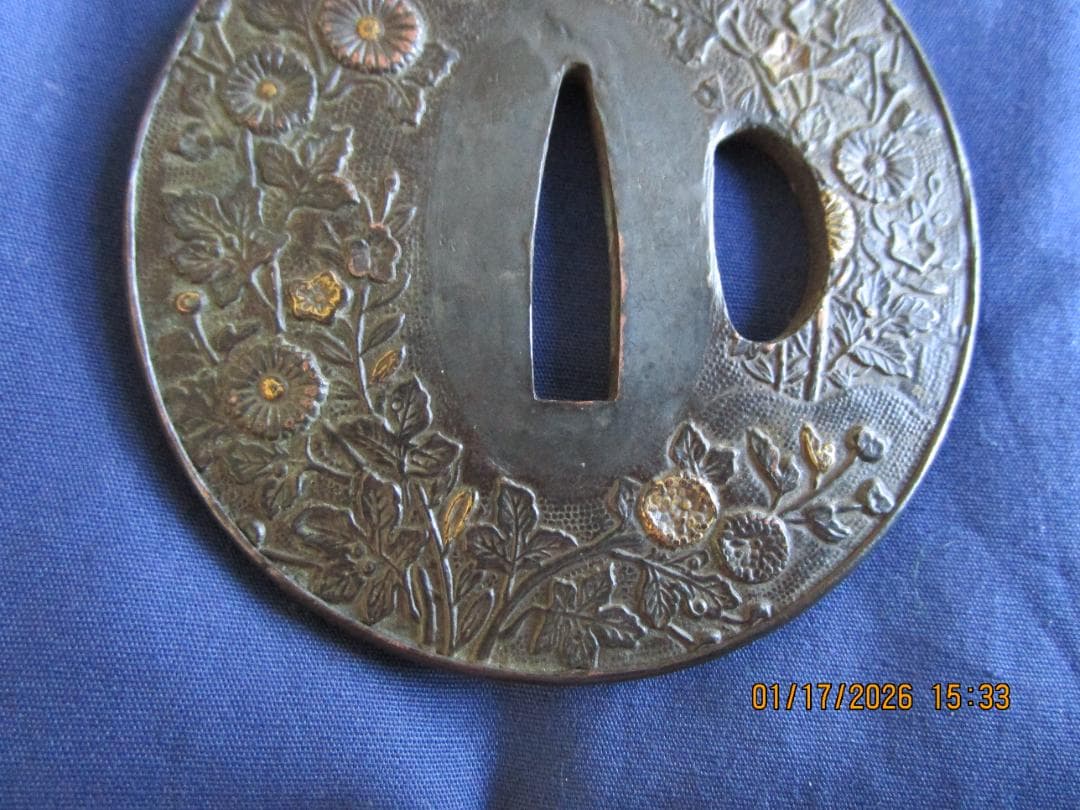 鍔　象嵌鍔　鏡鍔　材質【真鍮又は銅】1枚　花模様の金属製鍔(つば)