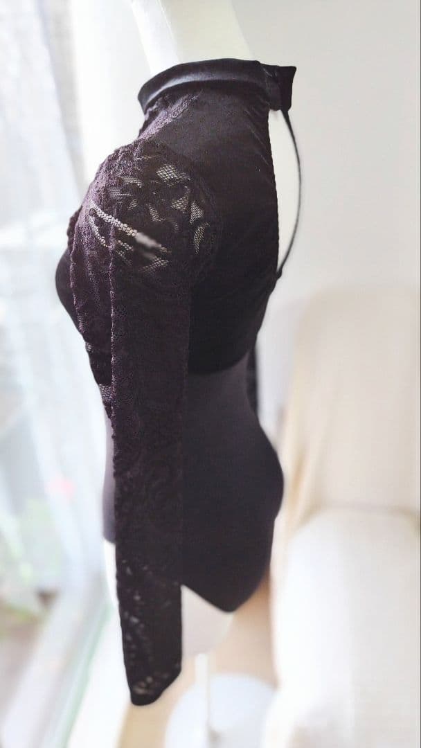 Ｓ～Ｍ／黒鳥オディールをイメージした漆黒の長袖レースベロアバレエ娘役レオタード