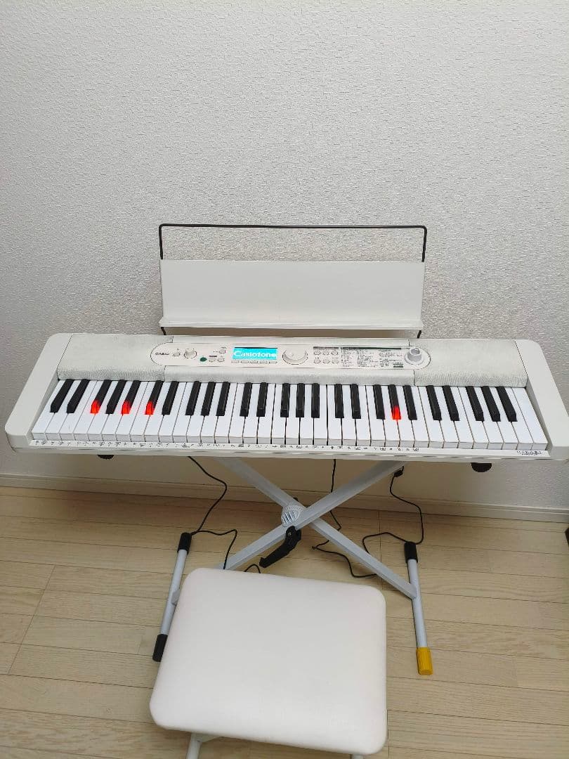 カシオ　電子キーボード　LK-530 2024年製 スタンド　イス付き