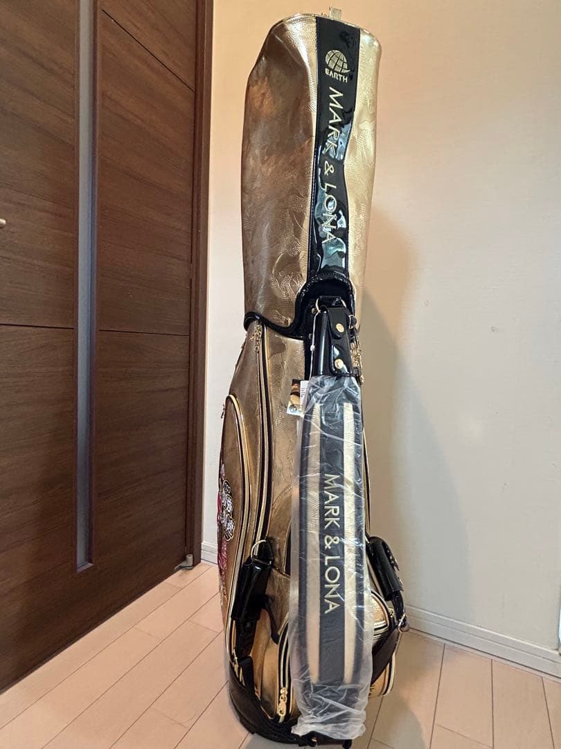 アースモンダミンカップ記念モデル MARK & LONA キャディバッグ