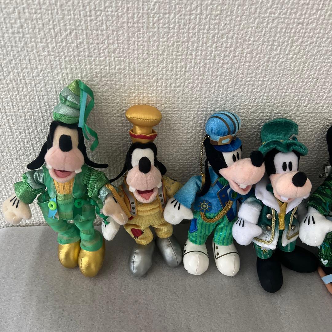 グーフィーぬいぐるみバッジ　マックスぬいぐるみバッジ2体　　　　まとめ売り