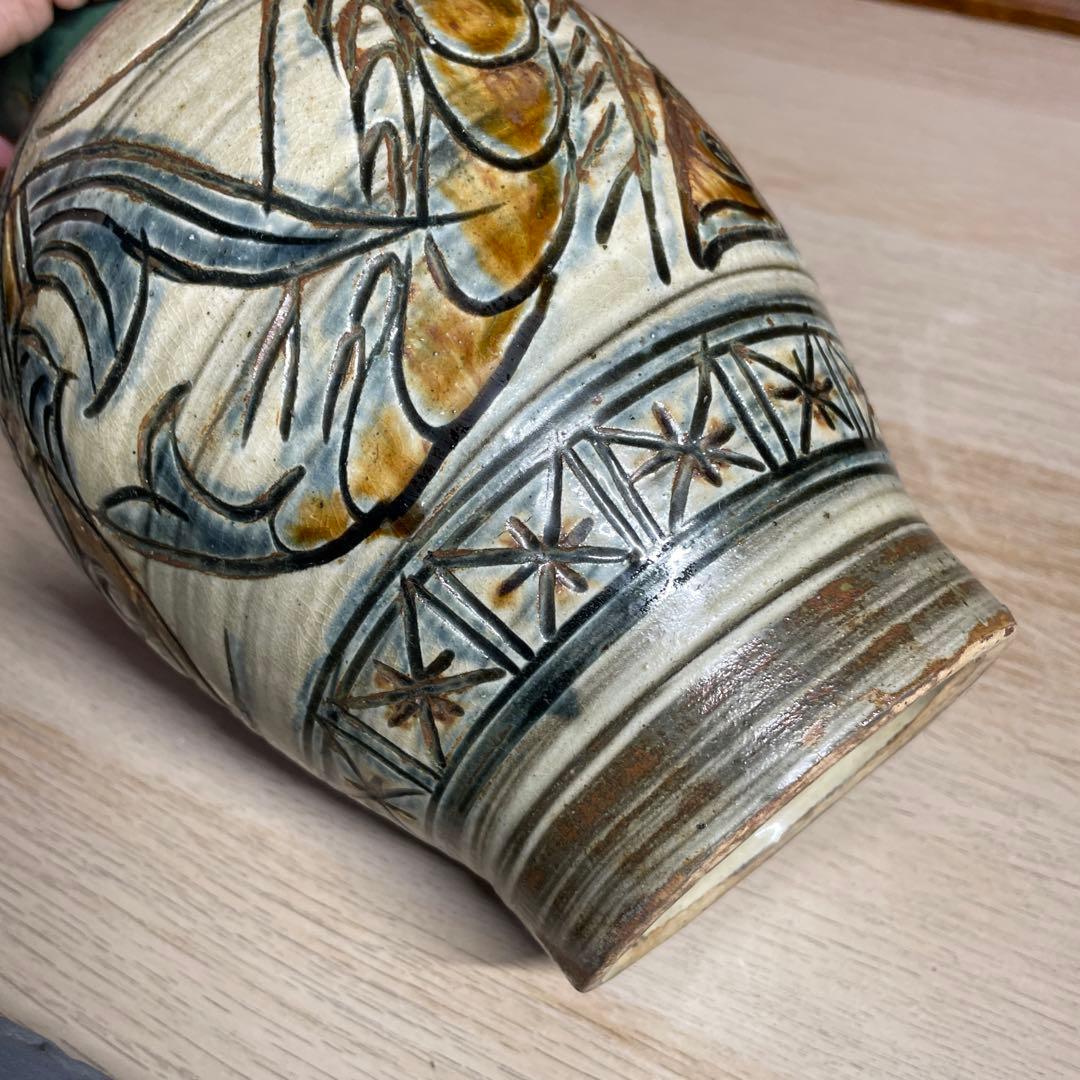 壷屋焼　金城次郎　海老魚文花瓶　箱なし