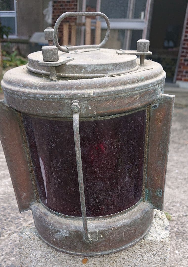 珍品！昭和初期の頃 船舶用方向灯゛赤゛お店のアンティークインテリアにいかがですか