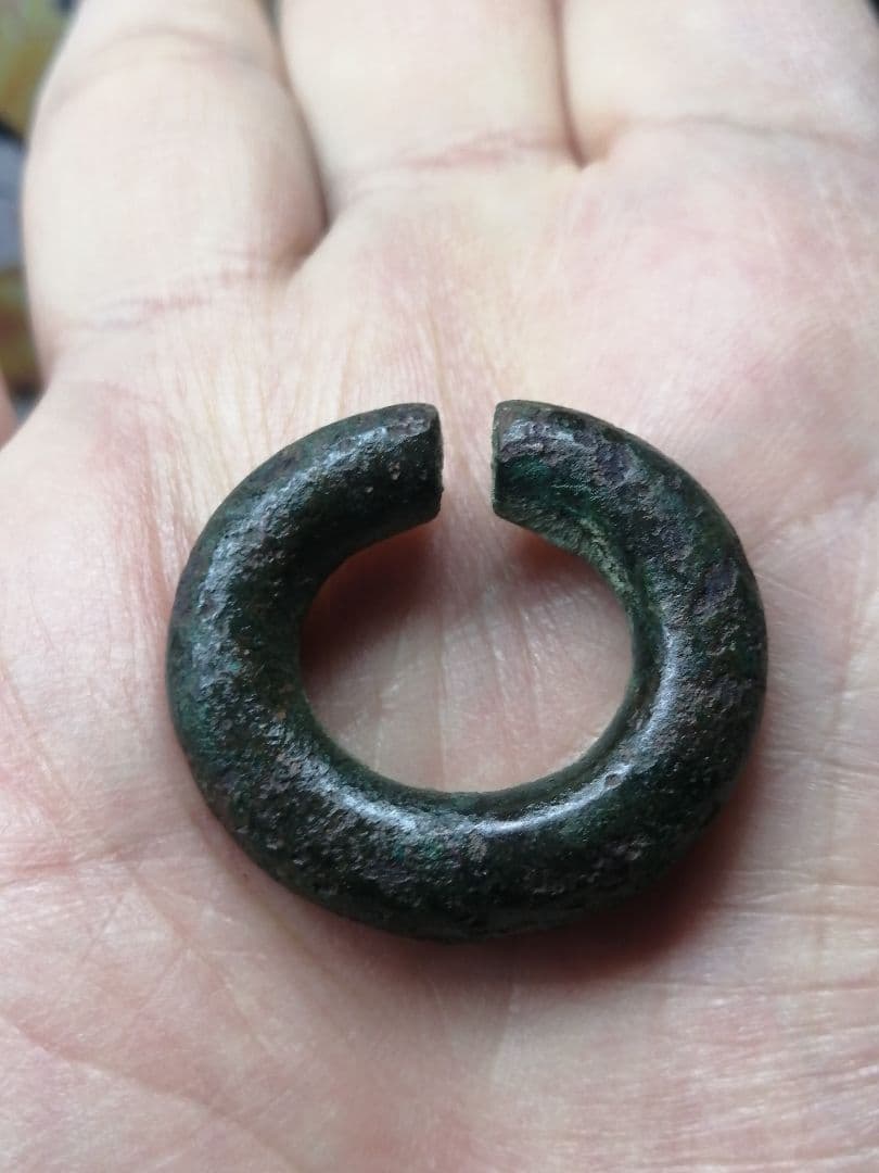 ★【古墳期】『高麗青銅耳環』　　二対。本物　古墳よりの発掘品です。極美品。