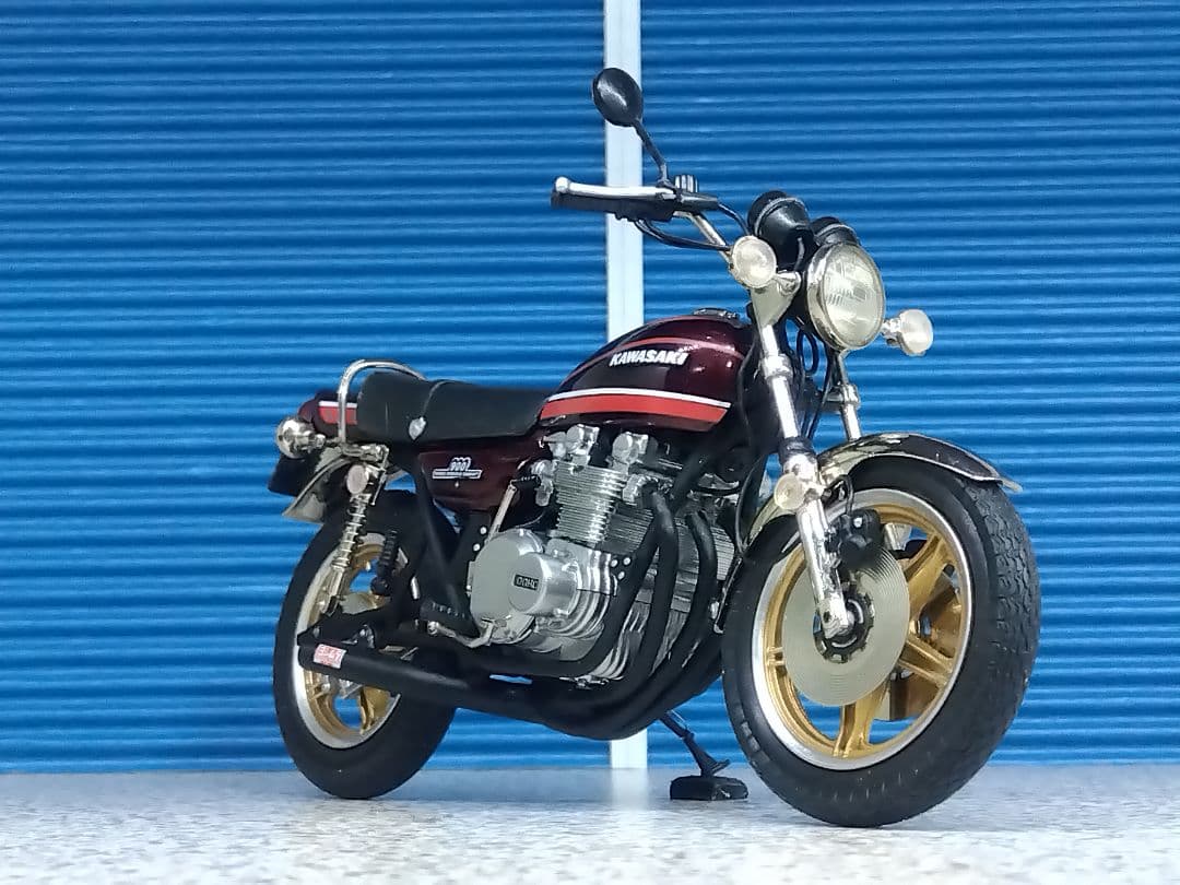 1/18ミニカー マルサン鉄馬プロジェクト カワサキ Z900 Z1 カスタム