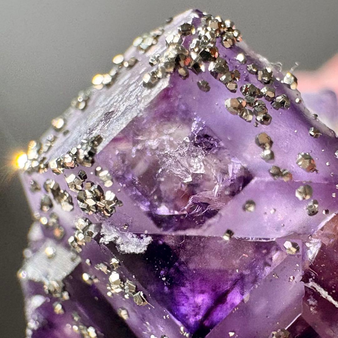 561 中国 内モンゴル産 フローライト&パイライト