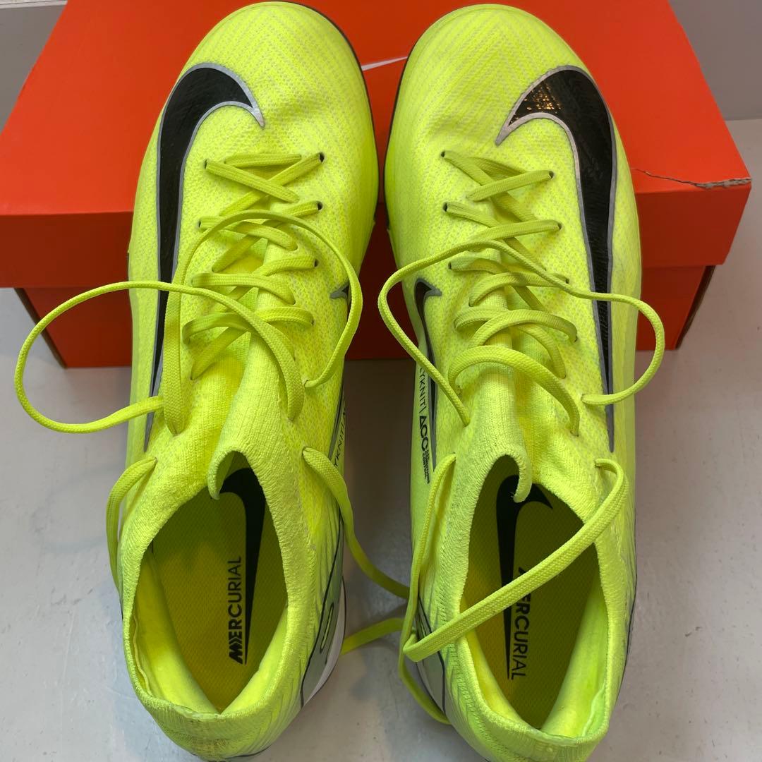 ナイキ ズーム マーキュリアル ヴェイパー 16 PRO TF