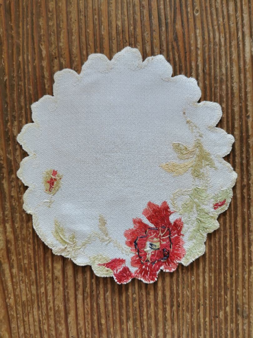 アンティーク フランス刺繍 一重薔薇 浜茄子 ソサイエティシルク 縮緬風ドイリー