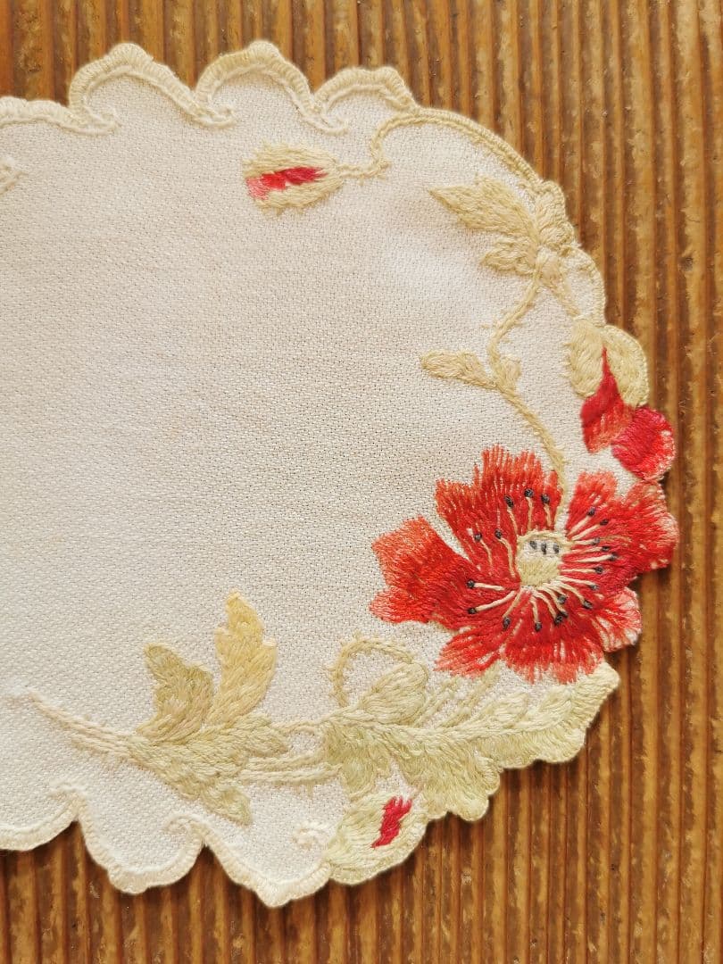 アンティーク フランス刺繍 一重薔薇 浜茄子 ソサイエティシルク 縮緬風ドイリー