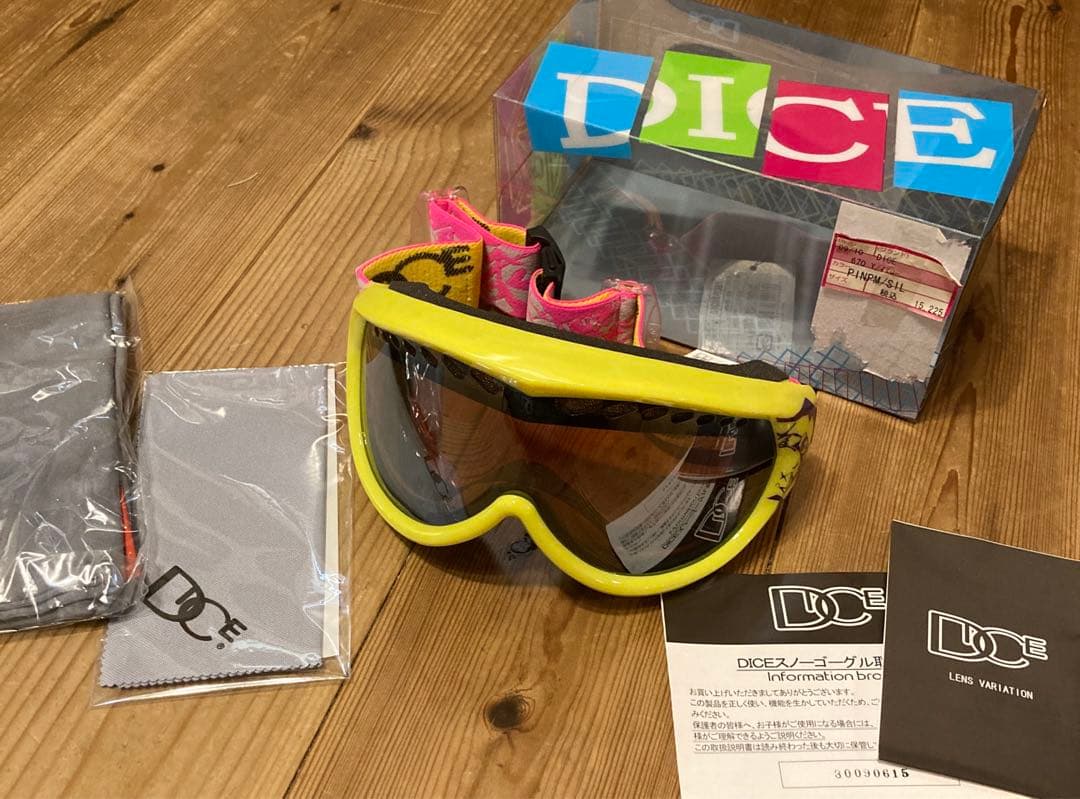 新品　スキー スノーボード ゴーグル DICE ダイス　イエロー