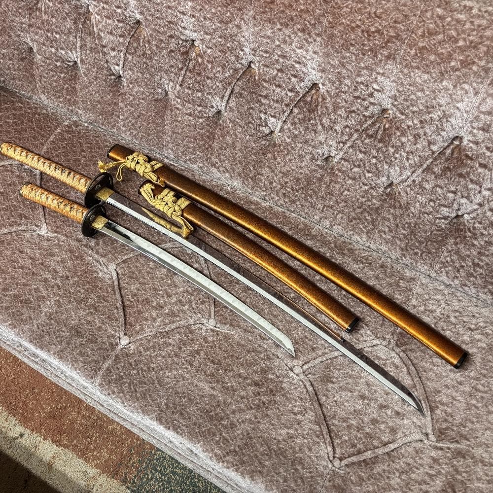 模造刀 模擬刀 レプリカ 大小揃え 互の目尖り刃 鉄鍔 梨地鞘 観賞用