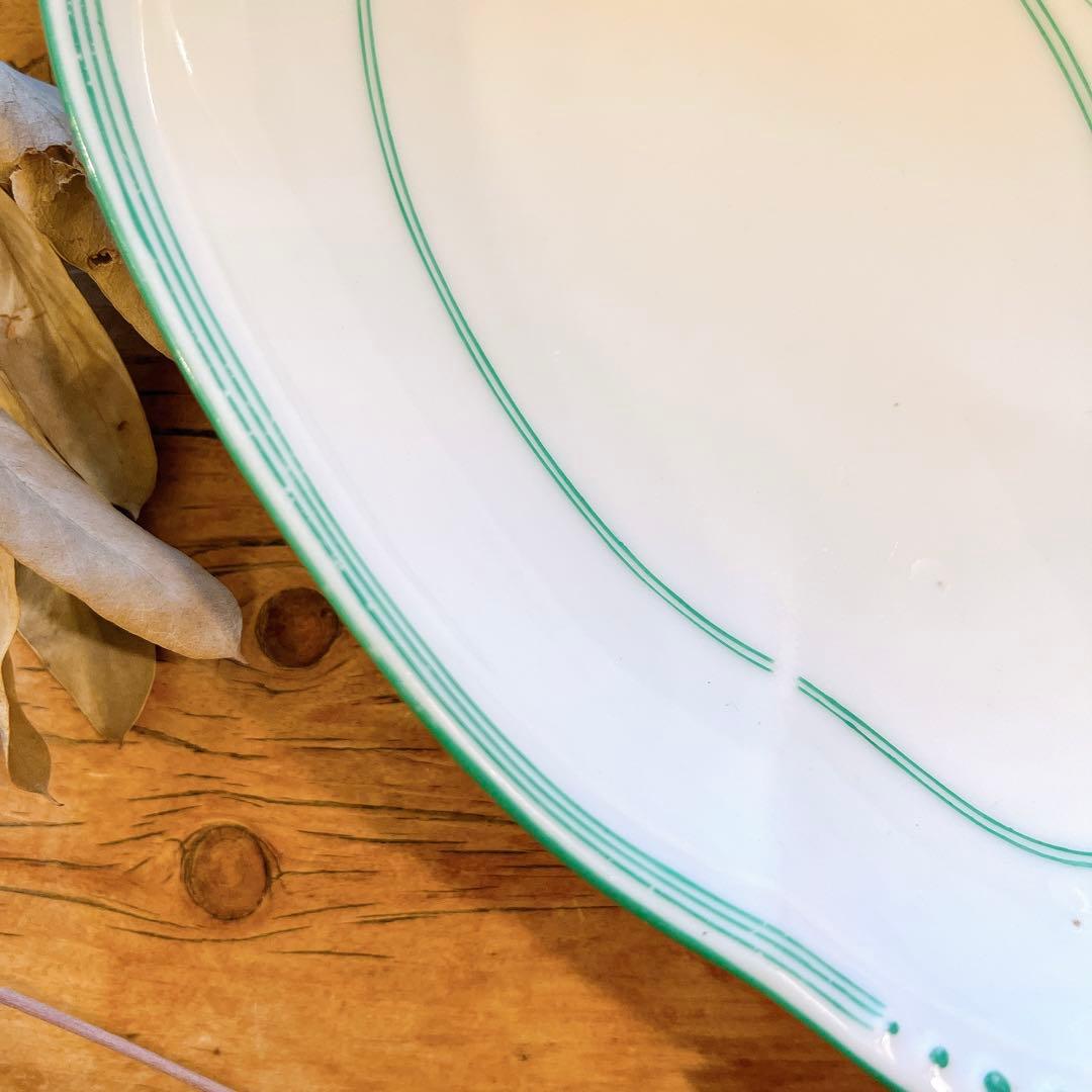 A パリ窯　グリーンラインが素敵なラヴィエ