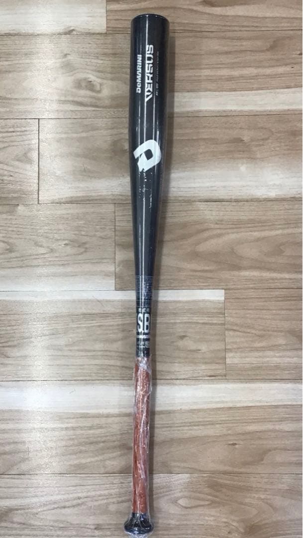 一般軟式バット　ディマリニ・ヴァーサス　83.5㎝　未使用品　超々ジュラルミン