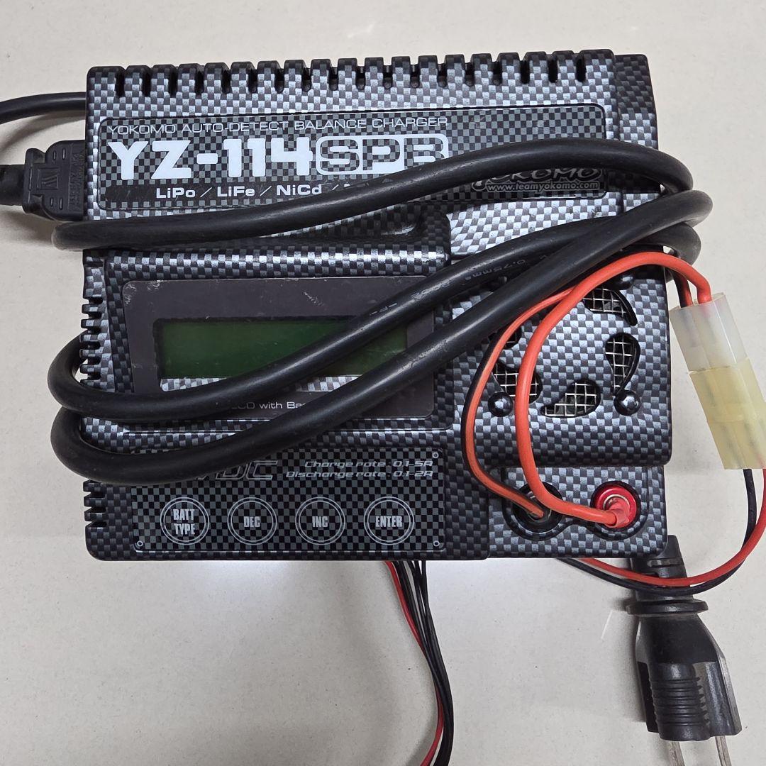 Thunder Tiger KT8 1/8スケール ラジコンカート