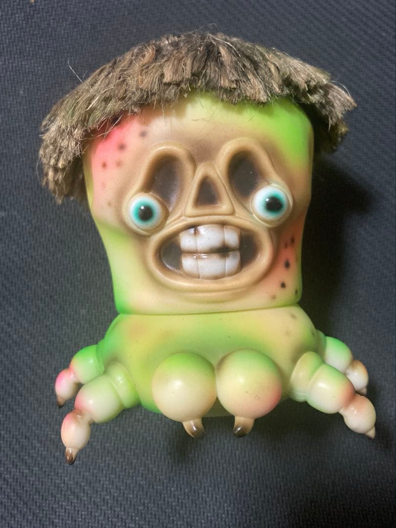 Fok queenie 人形Q 蜘蛛　ソフビ