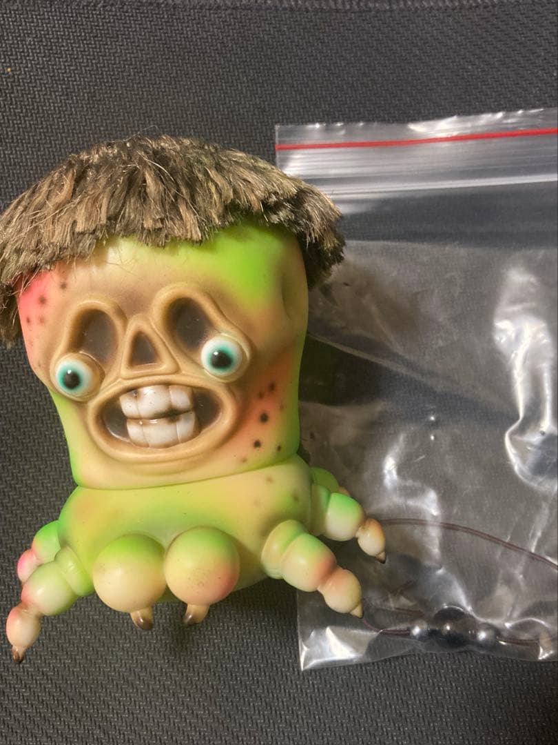 Fok queenie 人形Q 蜘蛛　ソフビ