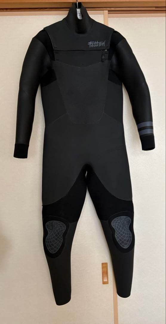 セミドライスーツ