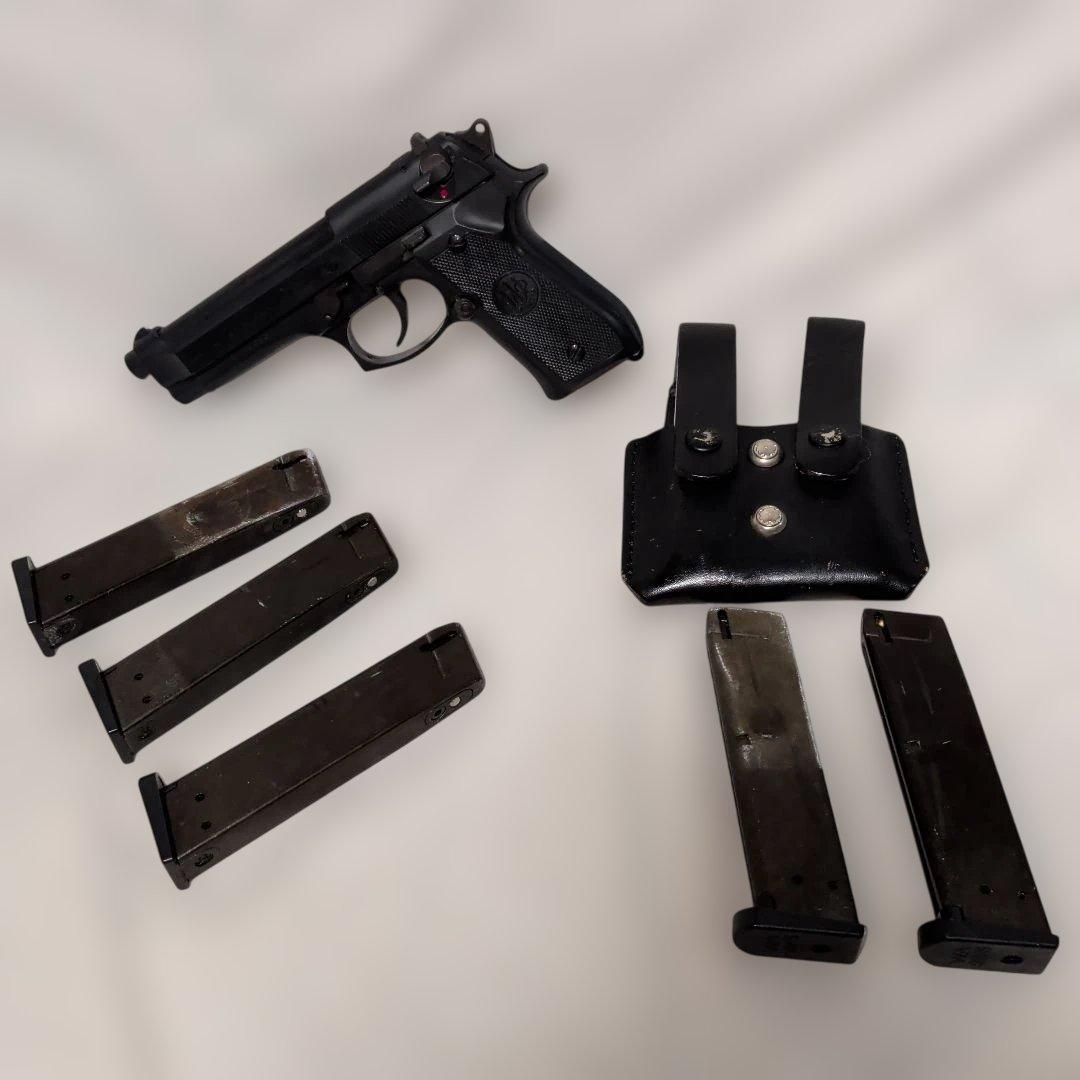 WA ベレッタM92FS　固定スライドガスガン　マガジン多数　ポーチ付き