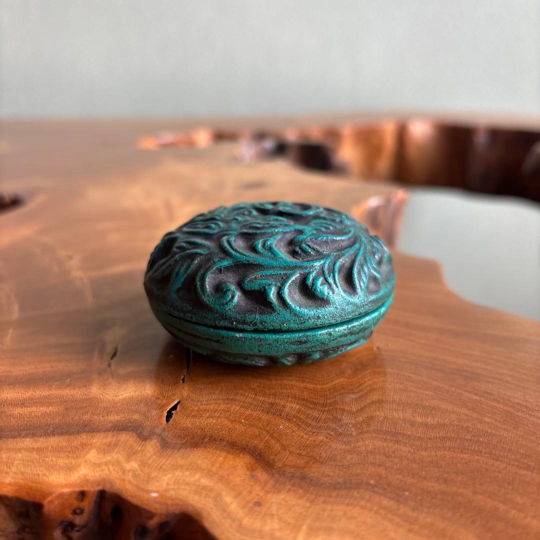 天平唐草香合 寧羅久造 茶道具 共箱