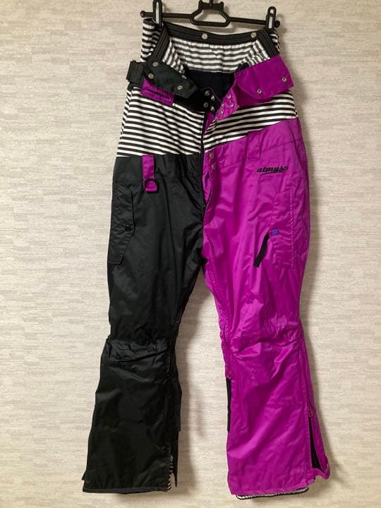 アトマイズ　スキー／スノーボードウエア Mサイズ