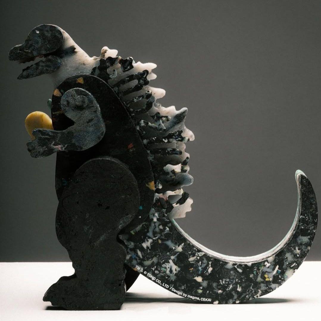 S*r様 モノゴジラ ポーズ可能フィギュア ソフビ　magma 現代アート マグ