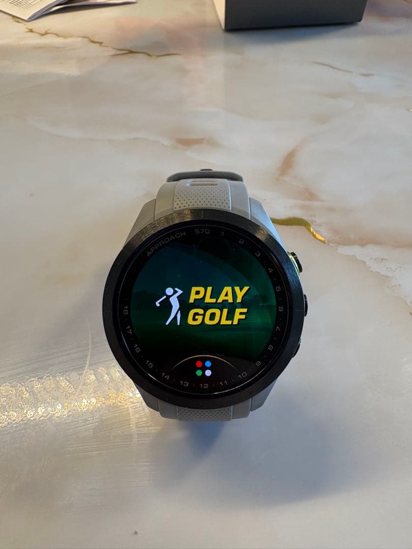 Garmin Approach S70 42mm グレー　ガーミンアプローチ