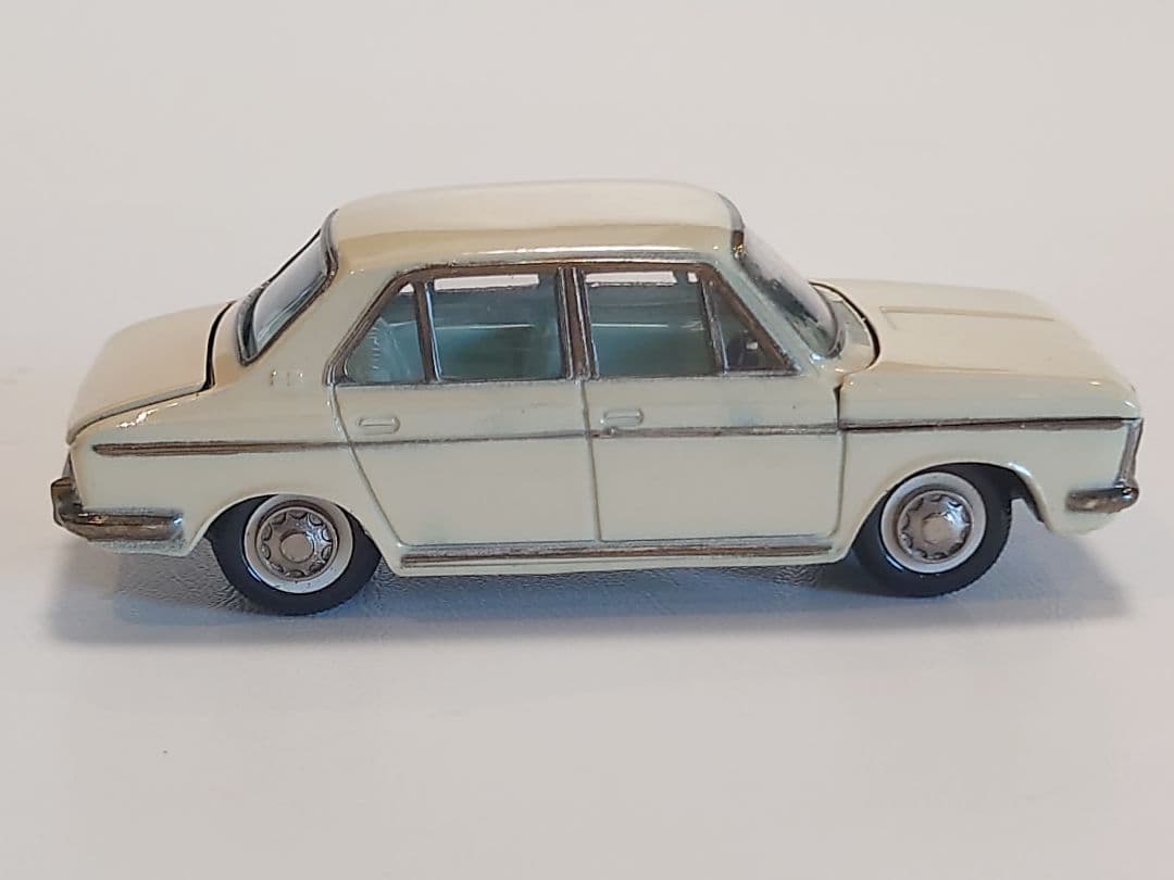 ダイヤペット D-148 SUBARU 1000（白）