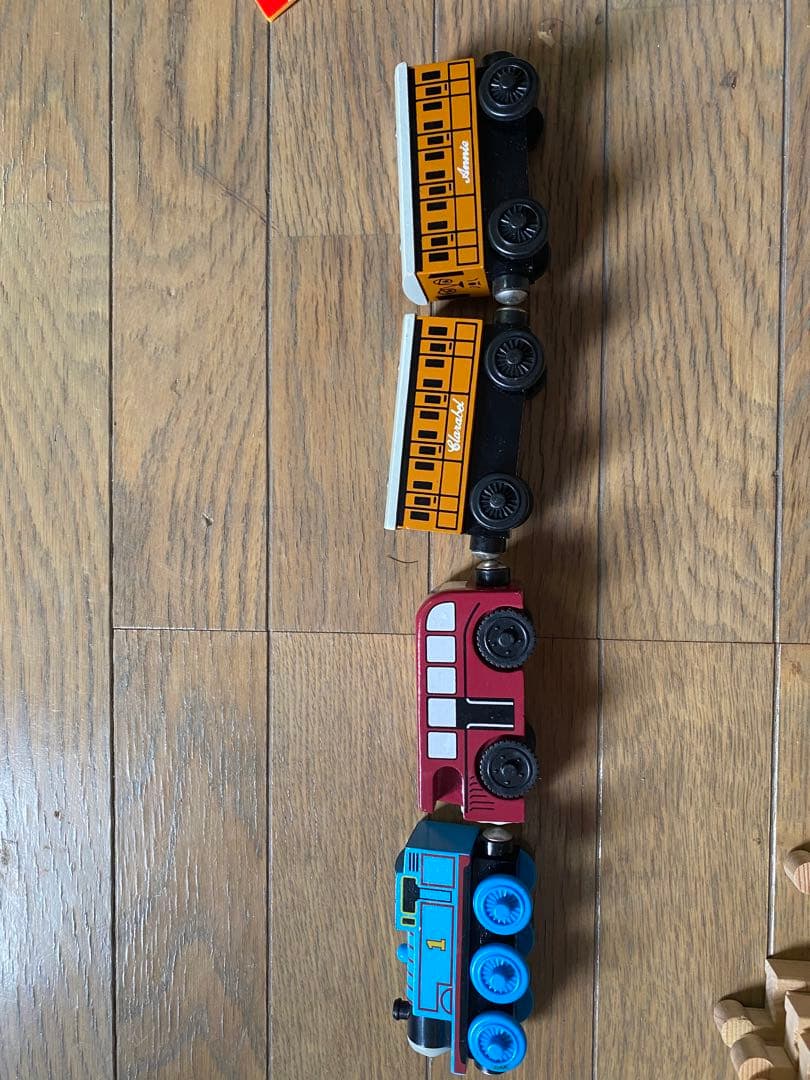 木製おもちゃ　トーマス達　ホスピタル　レール、飛行機、まとめ売り