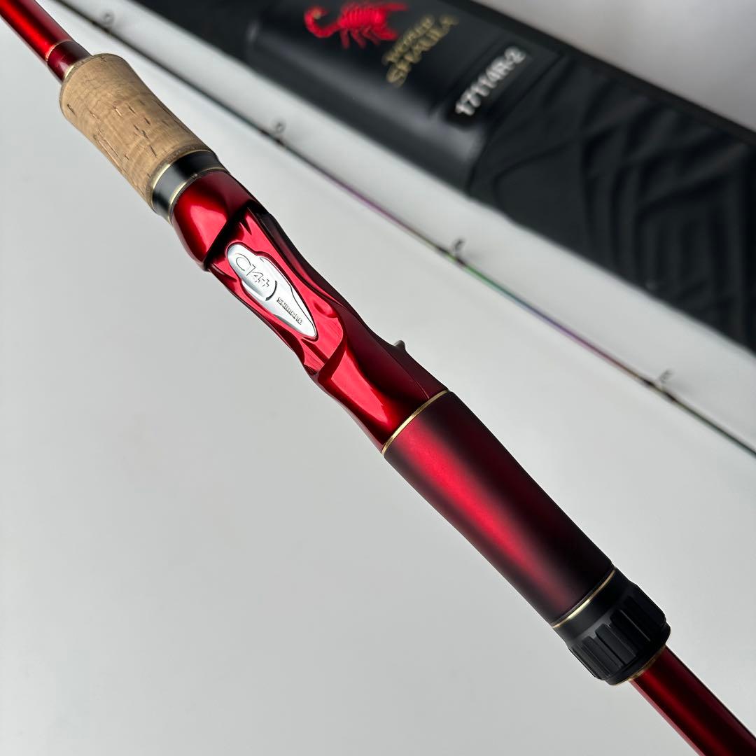 美品 ワールドシャウラ17114R-2 シマノ