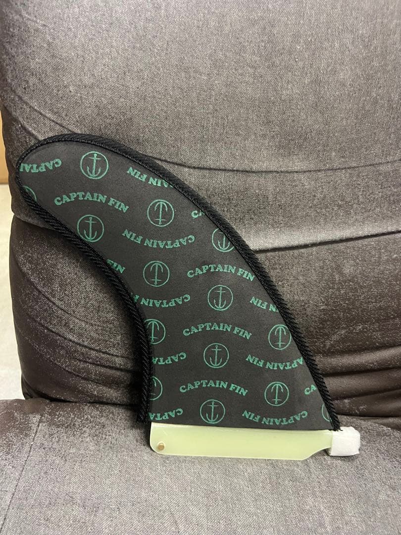 Josh Hall, 7.5 Captain Fin, キャプテンフィン