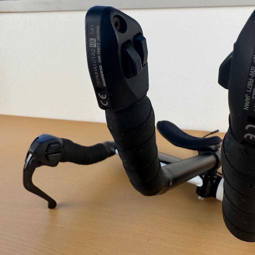 3T AURA カーボンDHハンドルバー＆Di2 電動変速 ブレーキレバーセット