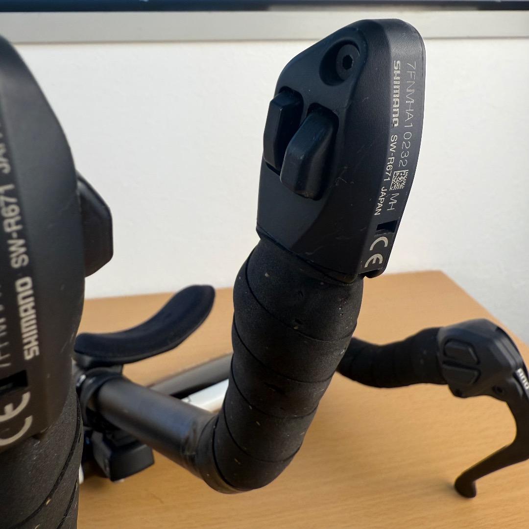 3T AURA カーボンDHハンドルバー＆Di2 電動変速 ブレーキレバーセット