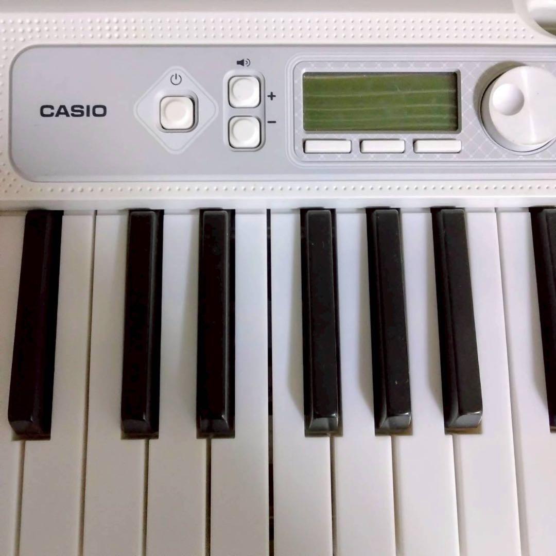 CASIO　光ナビゲーション　電子キーボード　LK-330