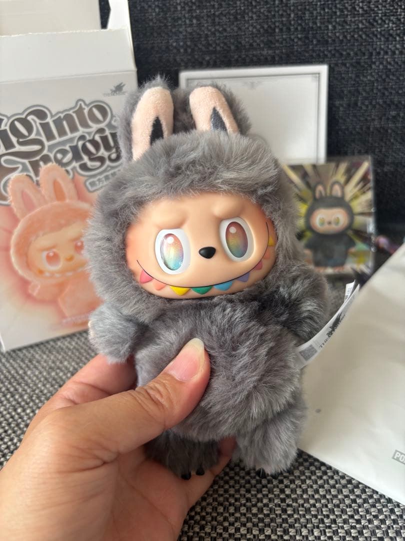 【新品】LABUBU Big into Energy シークレット　正規品ラブブ