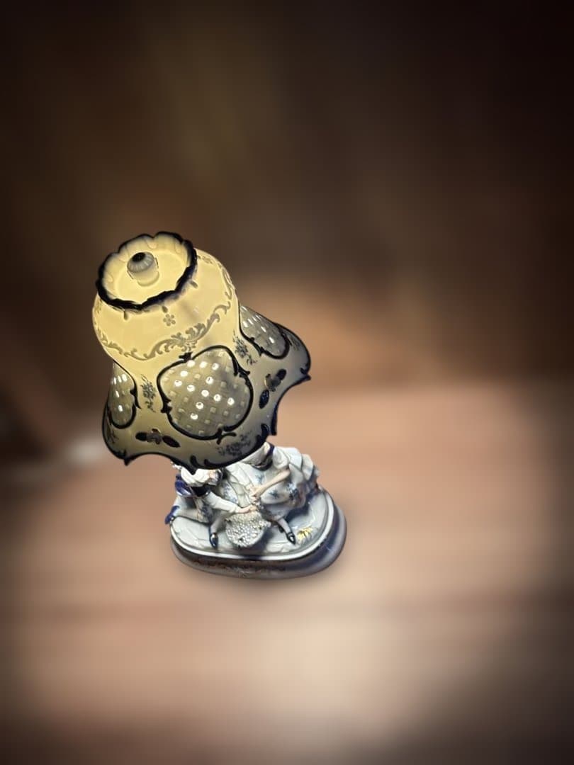 ドマン　電気スタンド　ランプ　陶器　貴婦人　レトロ