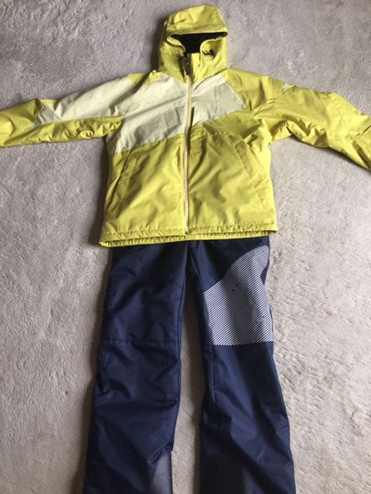 ミズノ　スノーボード・スキーウェア　Mサイズ(165〜175cm)  上下