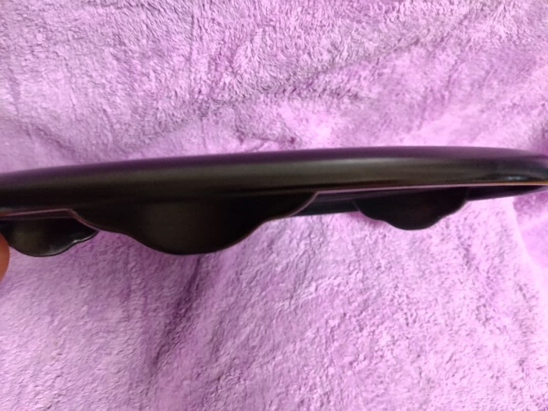 富永直樹作 金色 牛の彫刻