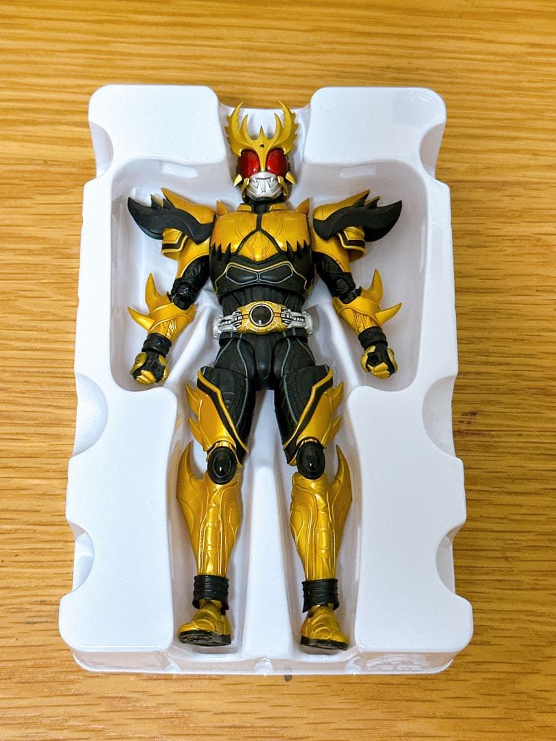 S.H.フィギュアーツ真骨彫製法 仮面ライダークウガ ライジングアルティメット
