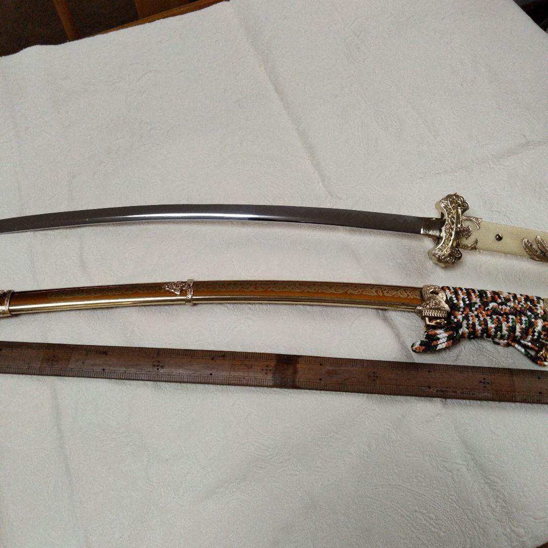 最終価格金色装飾の刀 鳥ハンドル付き端午の節句用模造太刀