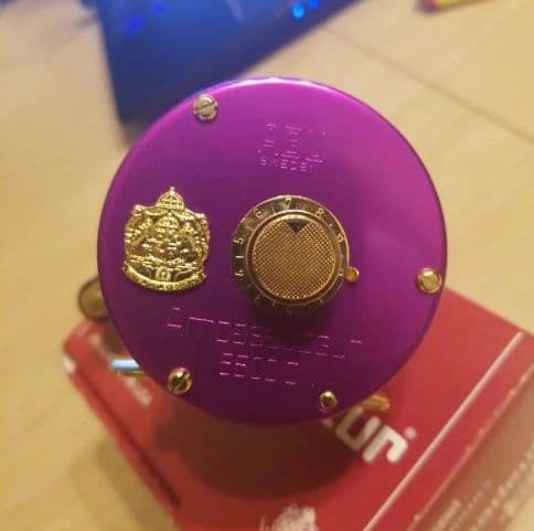 ABU 5500ｃキャスティングリール パープル