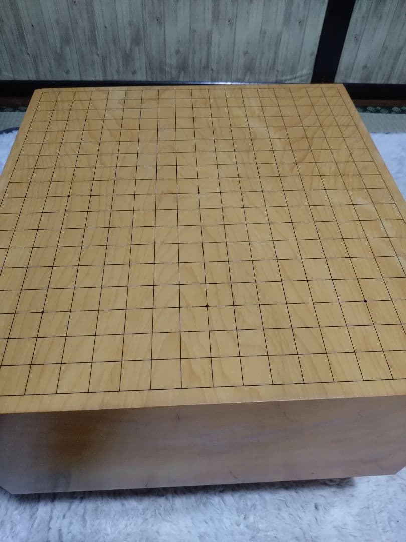 値下げ【囲碁】国産本榧　囲碁盤7.4寸板目　本蛤白石　那智黒石29号　囲碁セット