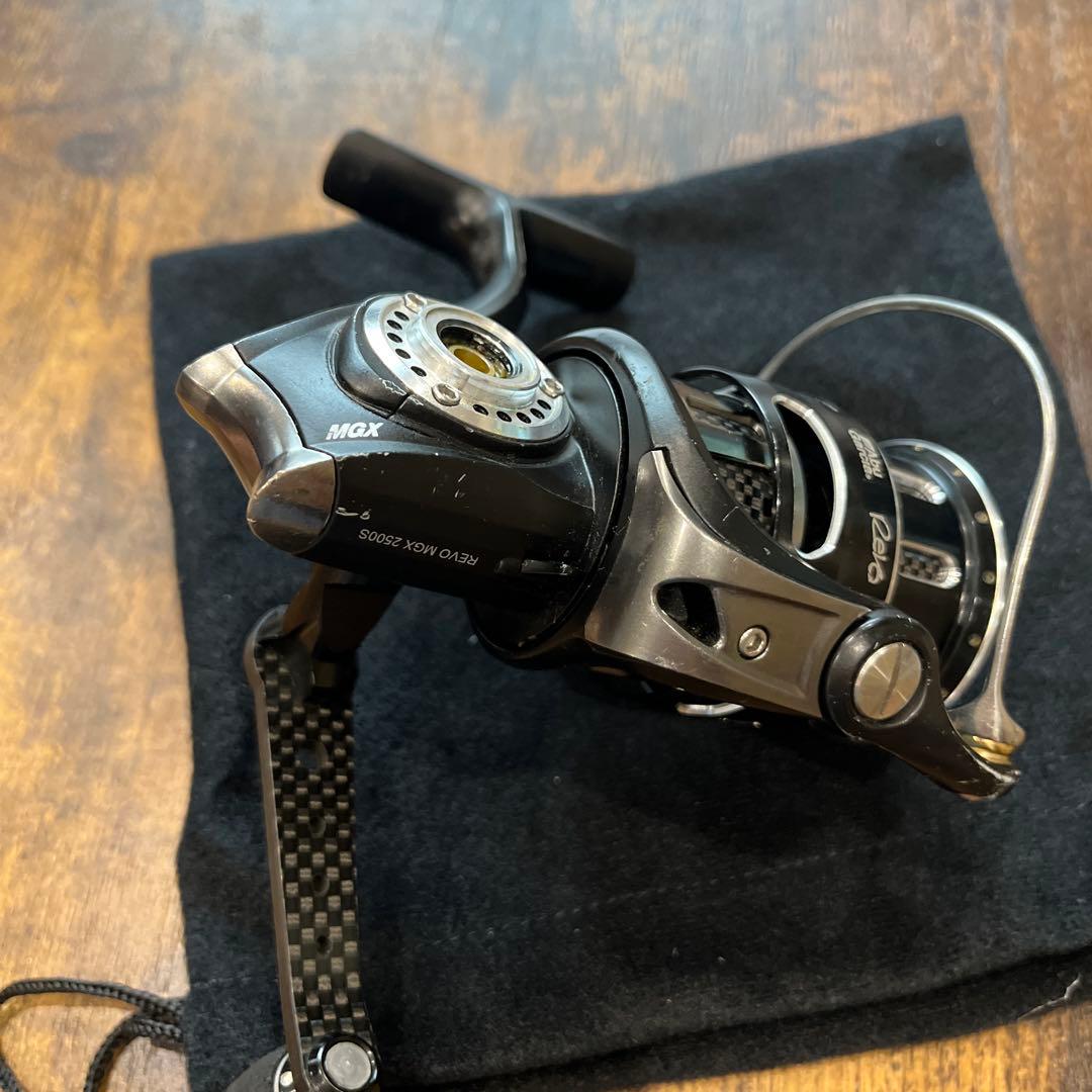 Revo MGX 2500S（レボ エムジーエックス）