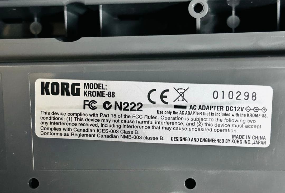 KORG KROME 88鍵盤 シンセサイザー　アダプター付き
