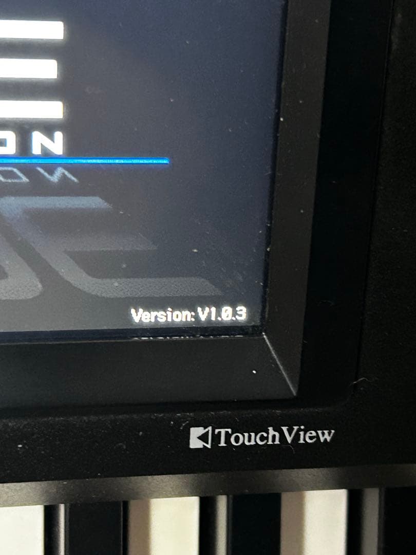 KORG KROME 88鍵盤 シンセサイザー　アダプター付き