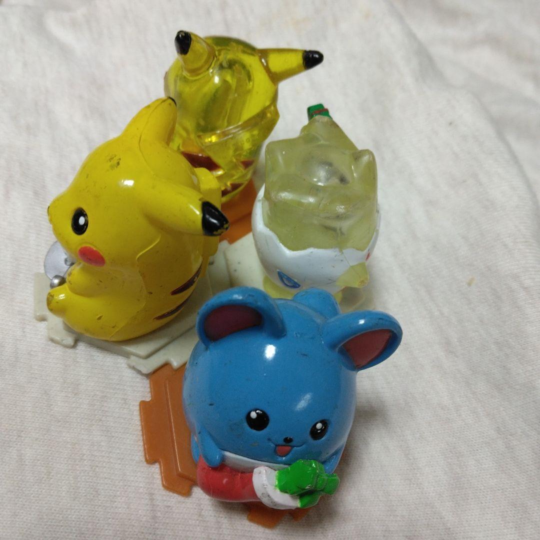 ポケモンフィギュア クリマスデザイン4体 ピカチュウ、マルル、トゲピー 任天堂