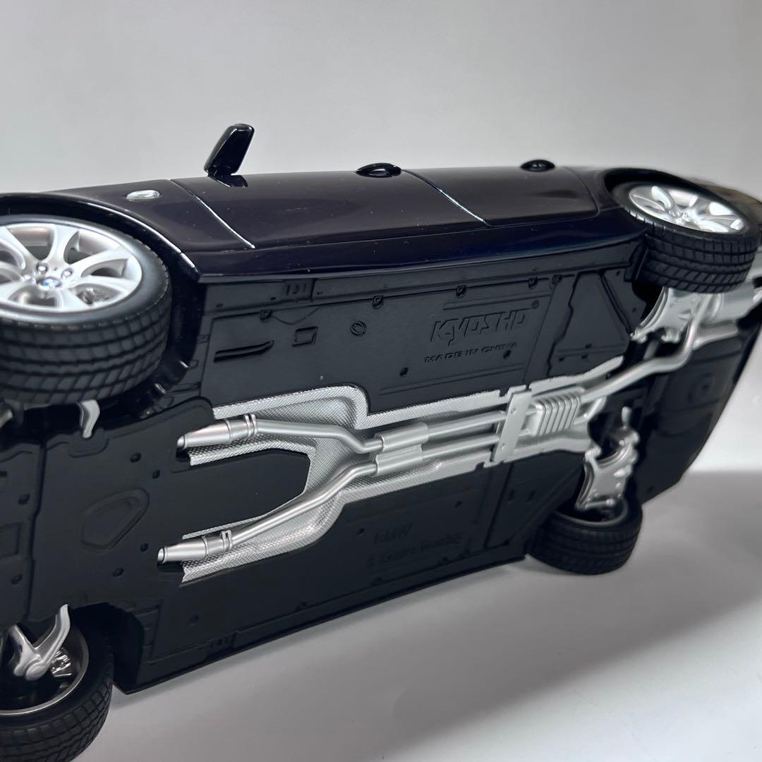 京商  5シリーズ 1/18 ミニカー