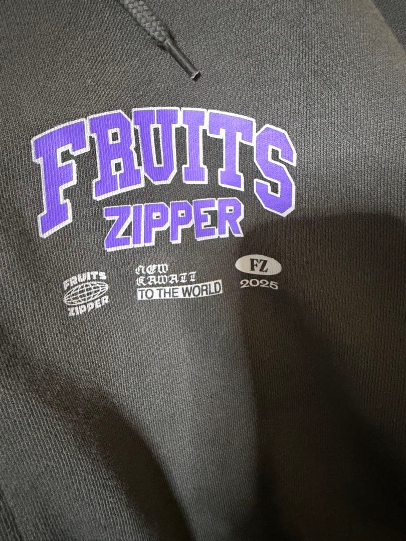 FRUITS ZIPPER フルーツジッパー　中川瑠夏　パーカー